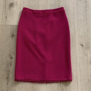 Ann‎ Taylor Pink raspberry Pencil Skirt size 0 trimmed classic elegant